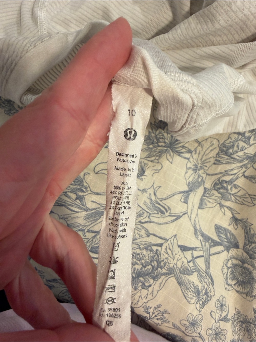 Lululemon white swiftly tee - Picture 3 of 3